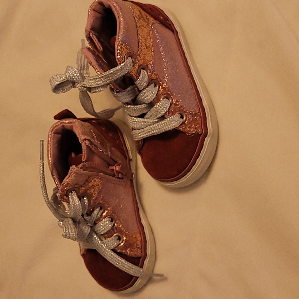 Baby Gap sneakers  size 5